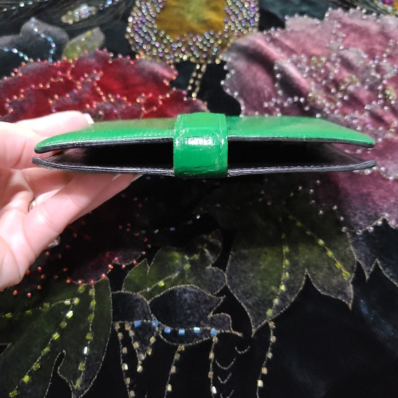 Louis Vuitton Epi Agenda - Picture 3 of 12